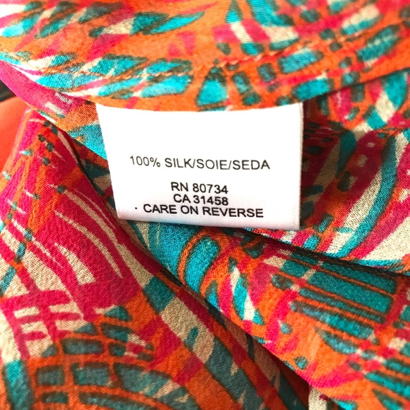 BCBG halter top, size M, 100% silk, worn twice - Picture 8 of 9